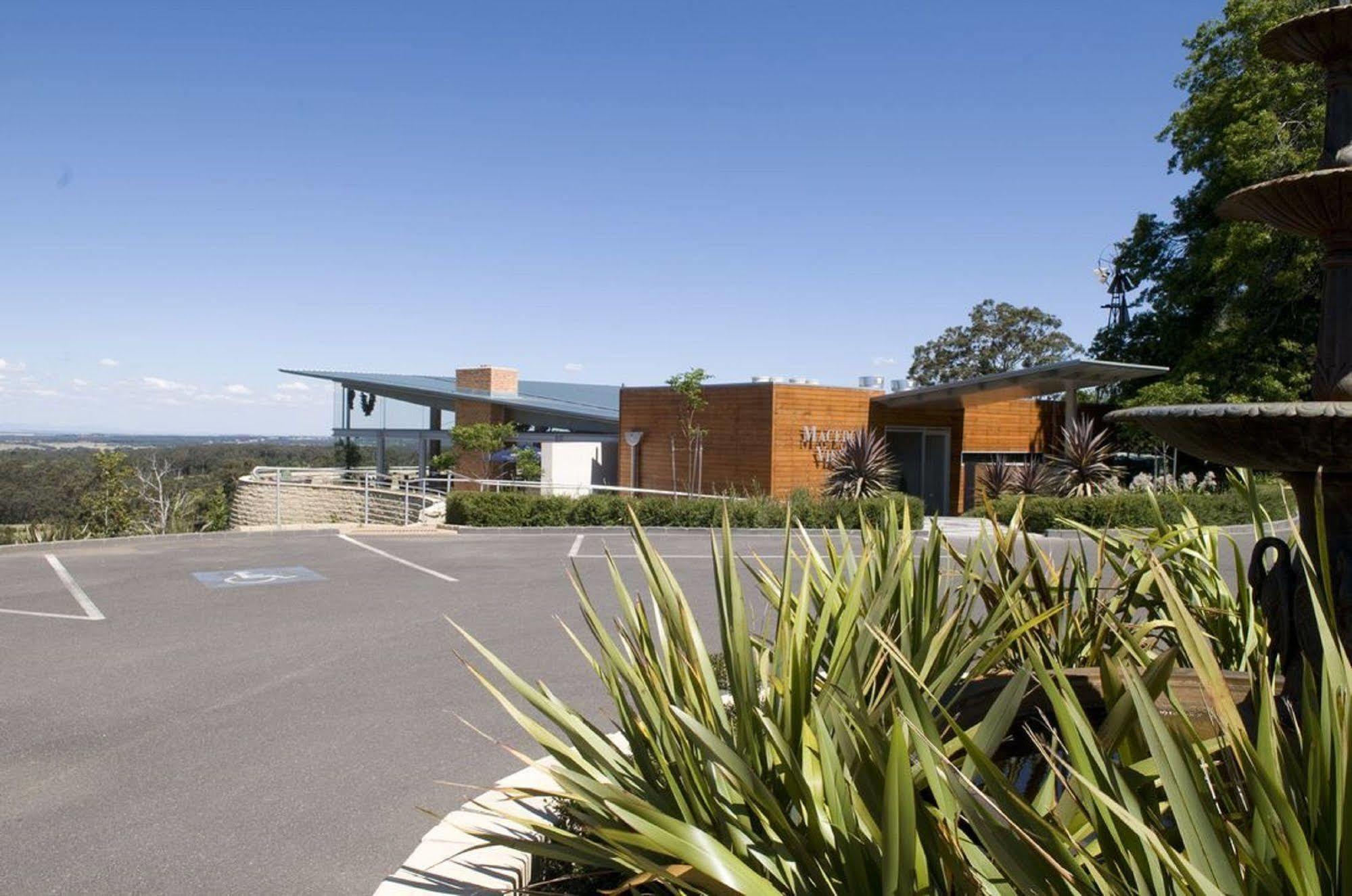 Macedon Ranges Hotel & Spa Extérieur photo